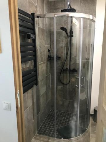 La Brindille Petit Mas Provencal Meuble De Tourisme 3 Etoiles 2-3 Personnes 1 Piece 30 M2 Tout Confort Lisiere Foret Jardin Jacuzzi Piscine Saint-Paul-en-Foret Exterior photo